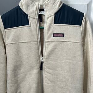 NWOT Vineyard Vines Women’s Cream Jacket with Navy Panels and Sherpa inside